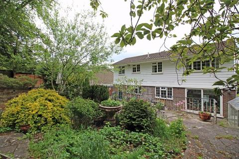 15 Kersey Drive, South Croydon, CR2 8SX