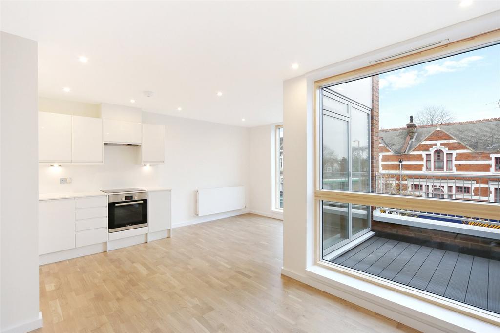 Eva Apartments, 663 High Road Leyton... 1 bed apartment to rent £