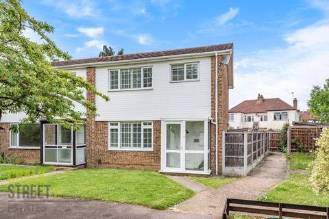 14 Cumberland Close, Hornchurch, RM12 6JJ