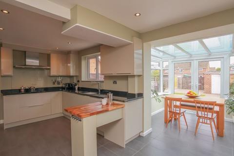 24 Field Close, Kidlington, OX5 2HH
