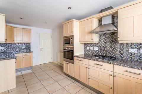 9 Wingfield Court, Banstead, SM7 2GD