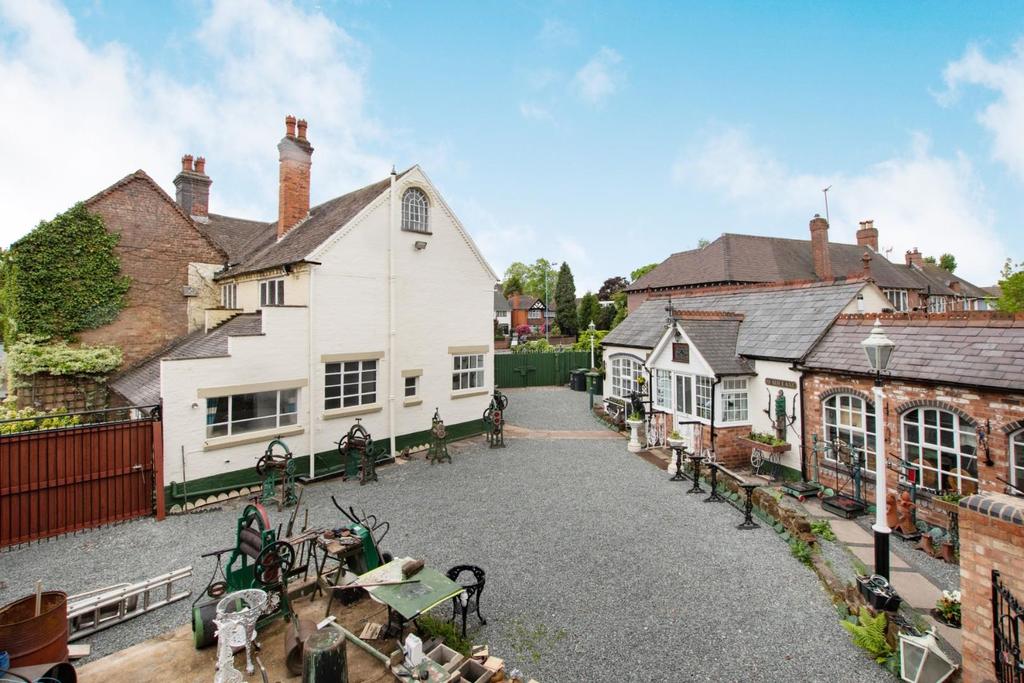 Newton Road, Great Barr, Birmingham detached bungalow on the same