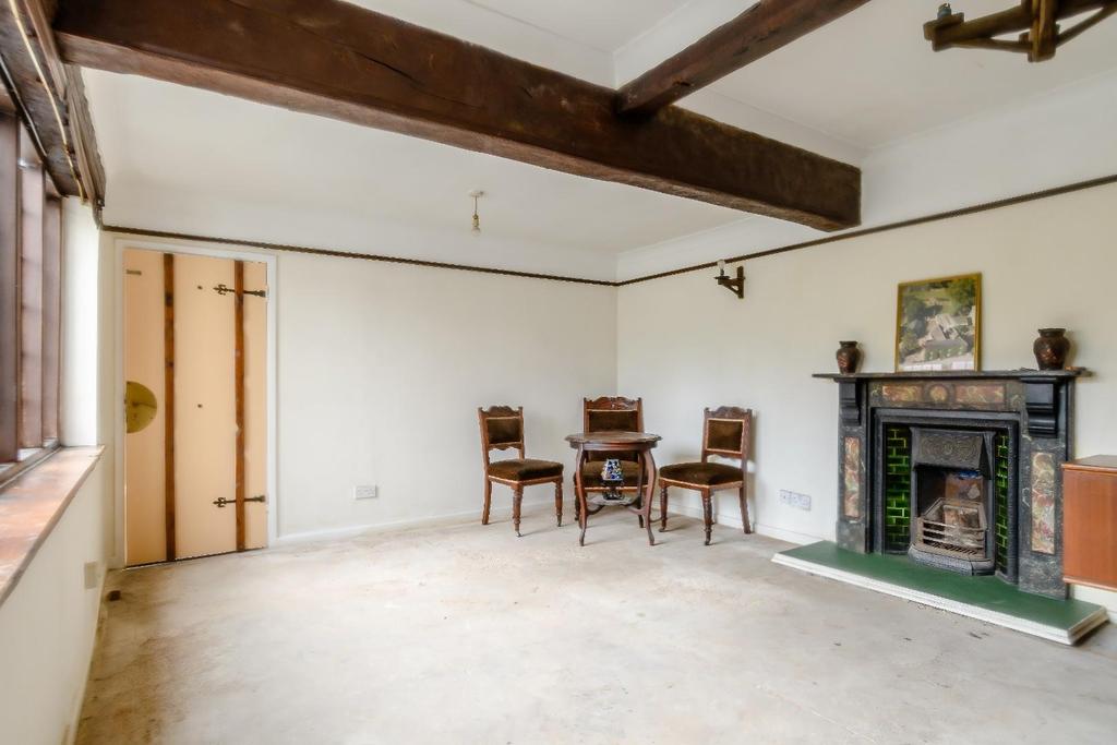 8465226-interior43.jpg