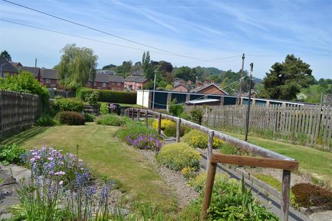 3 Greenfields, Kington, HR5 3AA