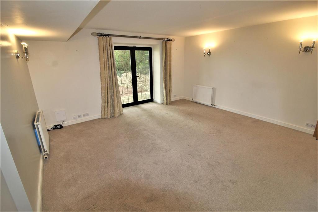 Green Cottage, Littleton Drew... 2 bed property £850 pcm (£196 pw)