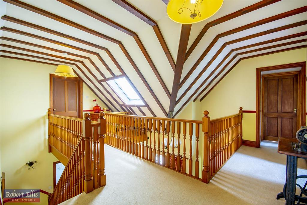 Galleried First Floor Landing