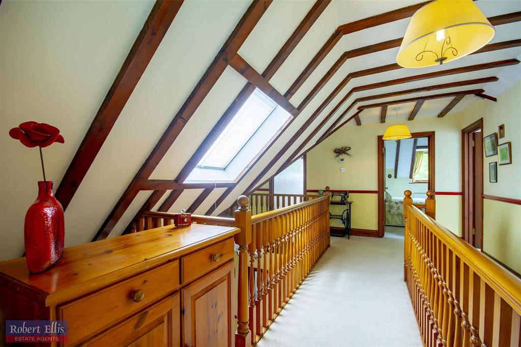 Galleried First Floor Landing