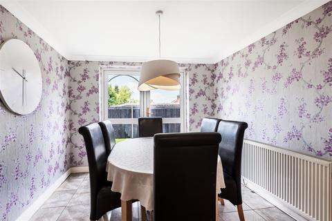 35 Cherry Avenue, Malton, YO17 7DE