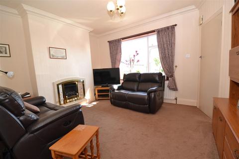 9 Delph Grove, Clayton, Bradford, BD14 6RZ