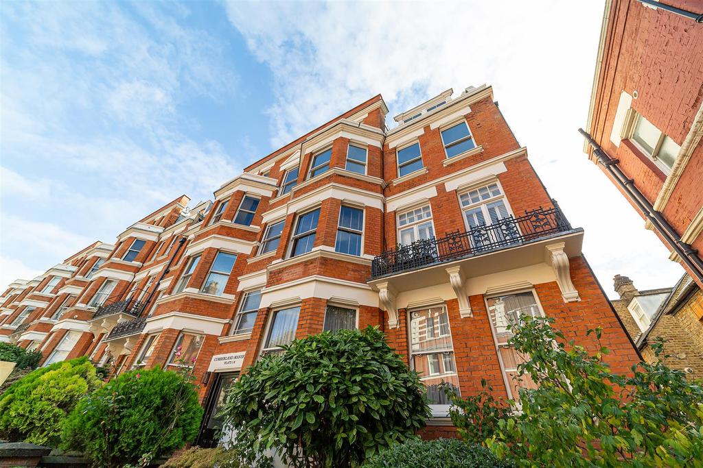 4 Cumberland Mansions West End Lane NW6 1 LL-8.jpg