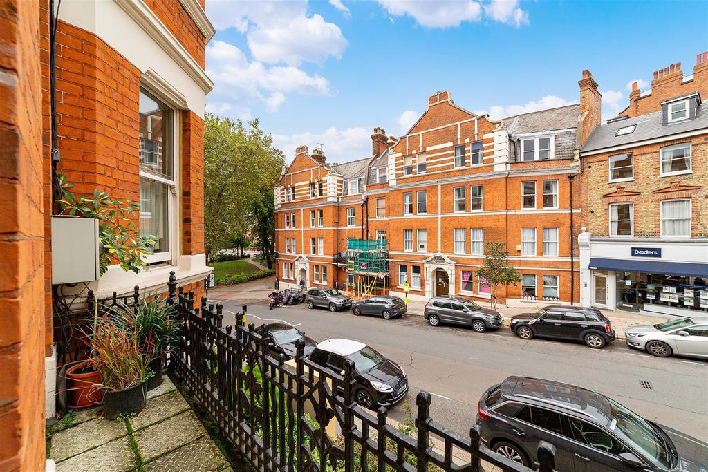 4 Cumberland Mansions West End Lane NW6 1 LL-1.jpg