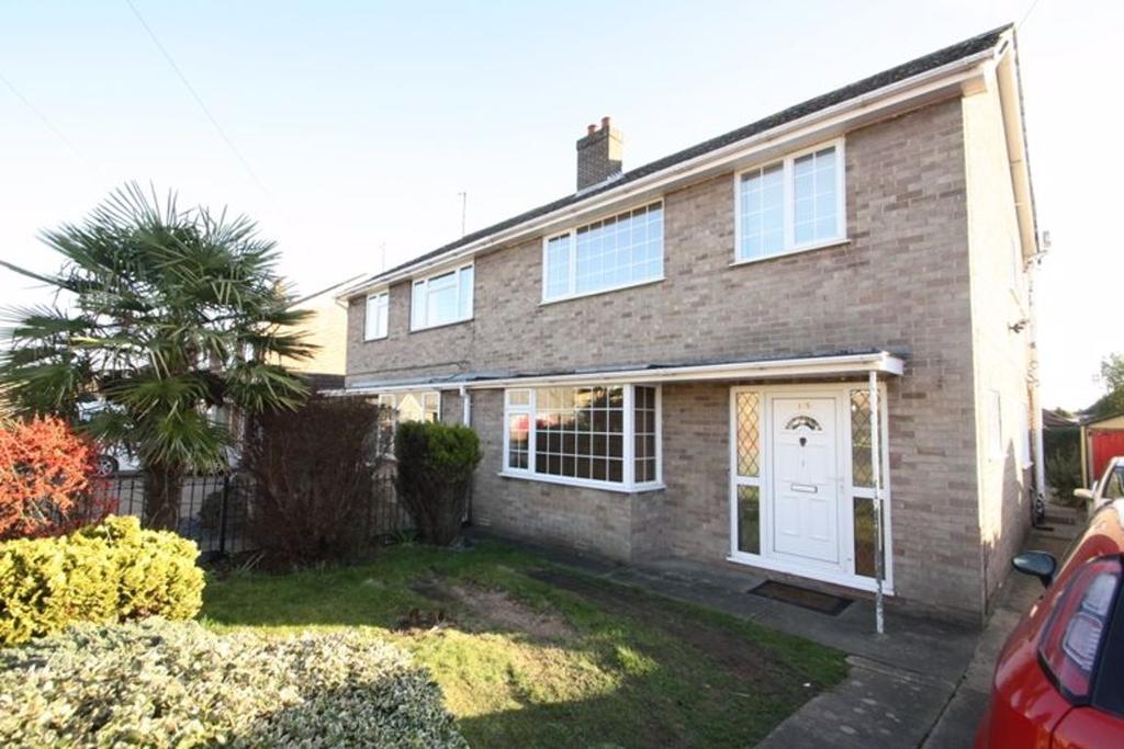 WYBERT CRESCENT, WYBERTON 3 bed house £750 pcm (£173 pw)