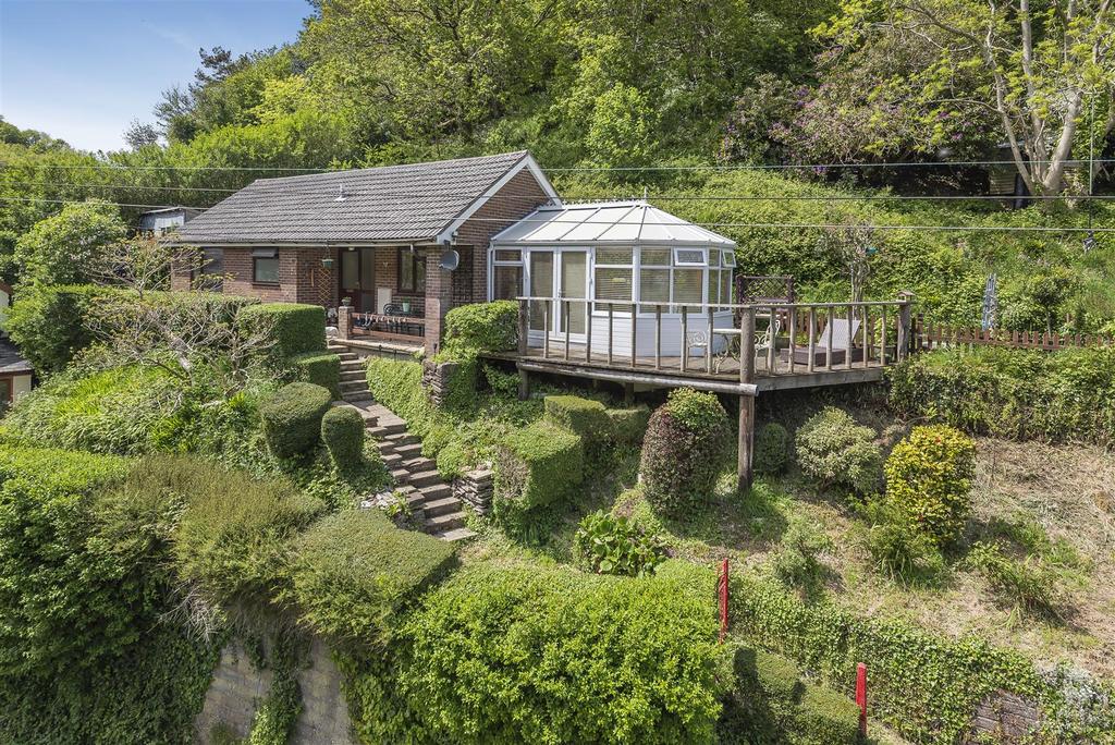 Higher Slade Road, 3 bed bungalow £300,000