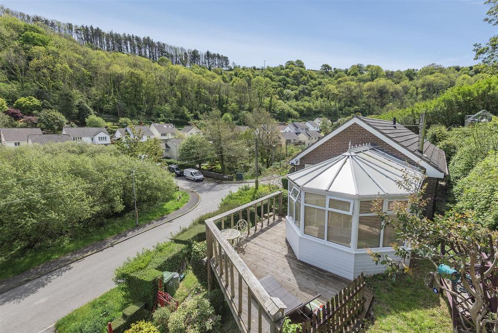 Higher Slade Road, 3 bed bungalow £300,000