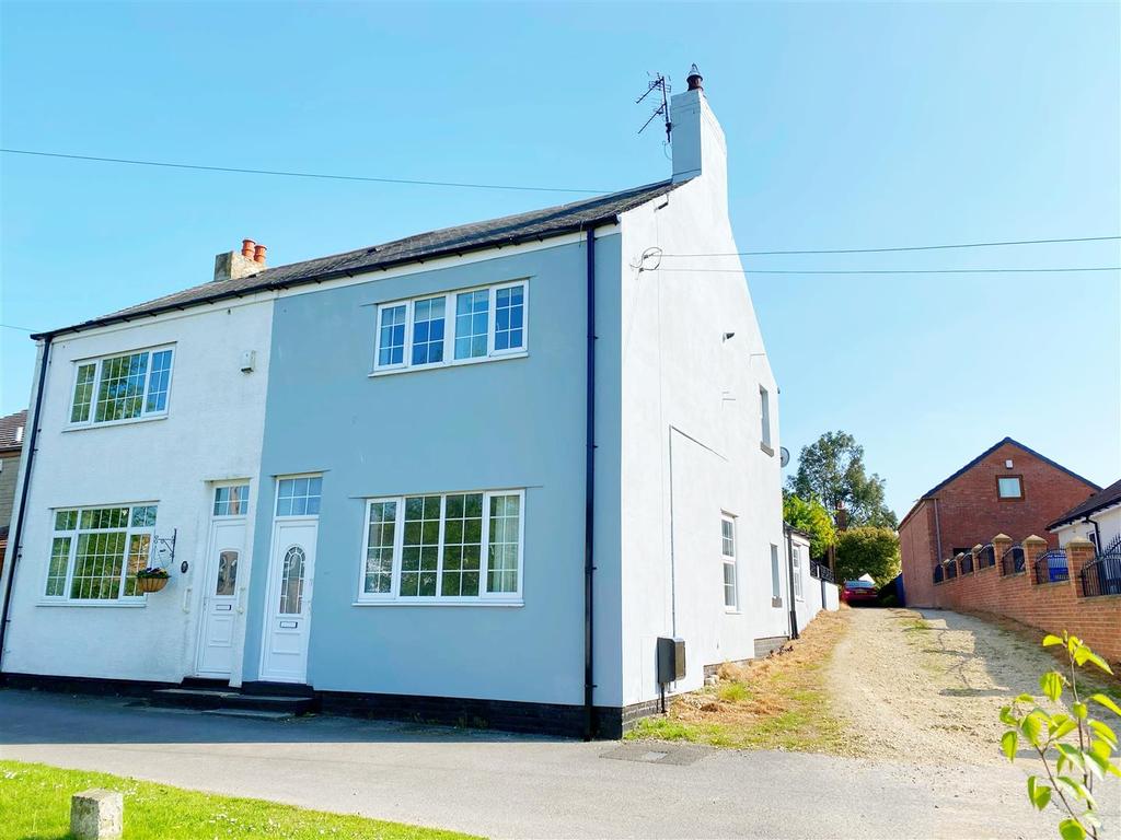 Front Street South, Trimdon, Trimdon Station 3 bed semidetached house