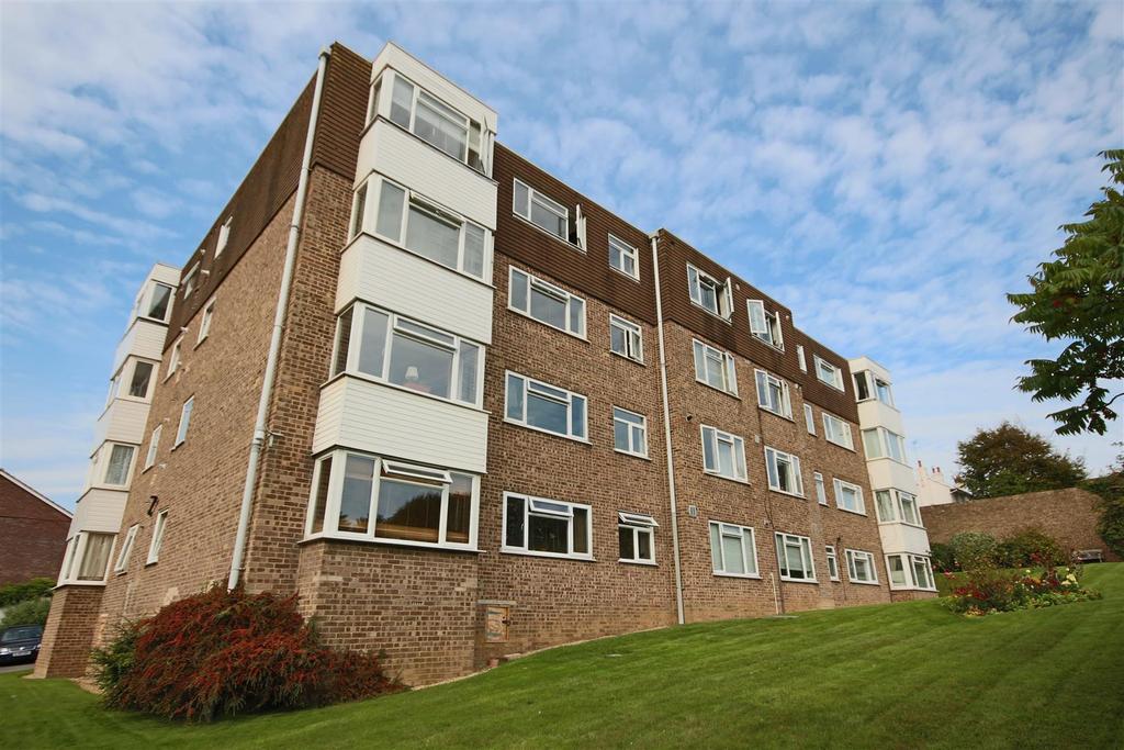 London Road, Preston Park, Brighton 2 bed property £1,250 pcm (£288 pw)