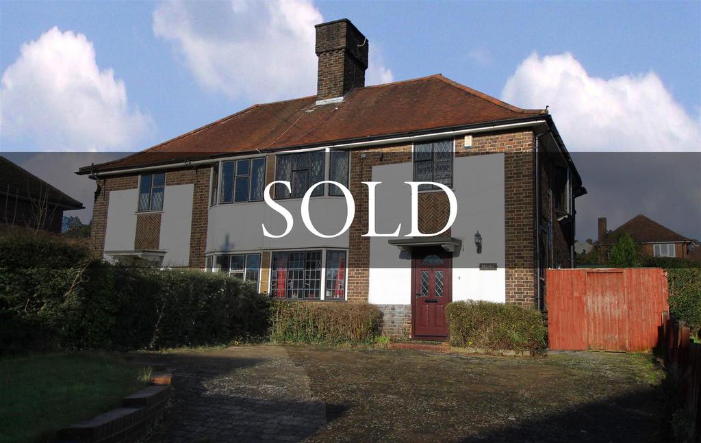TRADITIONAL TURNER College Road, Haywards Heath 3 bed semidetached