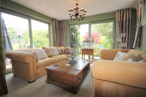 6 Chestnut Close, Tean, Stoke-on-trent, ST10 4JD