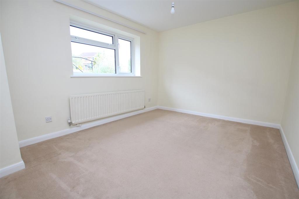 Bedroom 1.JPG