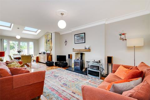 42 Friars Way, London, W3 6QE
