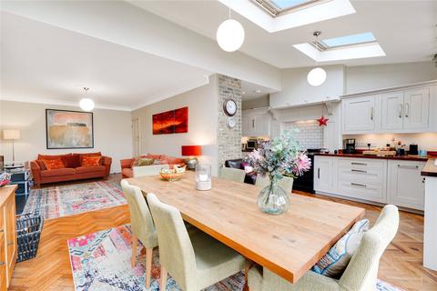 42 Friars Way, London, W3 6QE