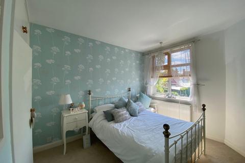 73 Murray Avenue, Northampton, NN2 7BS