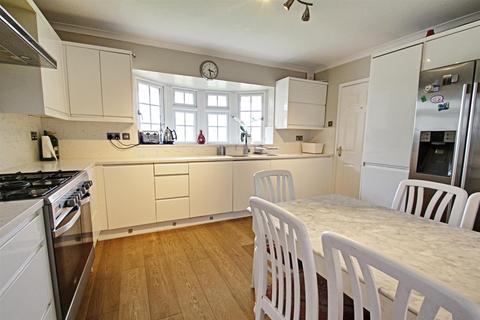 4 Roefields Close, Felden, Hemel Hempstead, HP3 0BZ