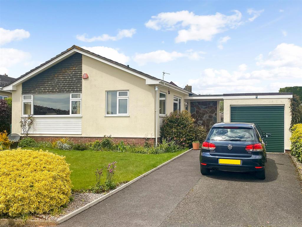 Orchard Way, Stoke Gabriel 3 bed bungalow for sale £450,000