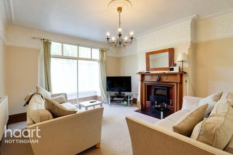 4 Berkeley Avenue, Nottingham, NG3 5BU