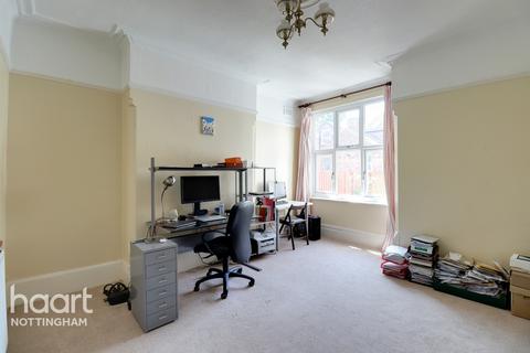 4 Berkeley Avenue, Nottingham, NG3 5BU