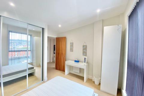 1 bedroom apartment to rent, Meridian Wharf, Trawler Road, Maritime Quarter, Swansea, West Glamorgan, SA1 1LB
