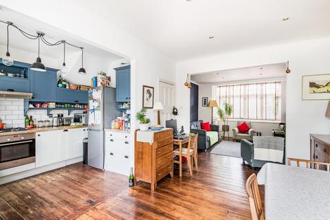 27 Queensville Road, London, SW12 0JL