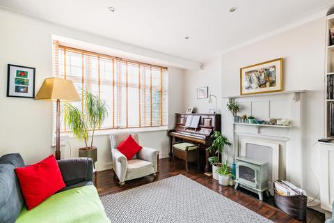 27 Queensville Road, London, SW12 0JL