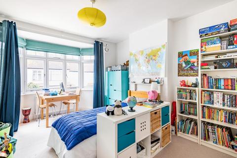 27 Queensville Road, London, SW12 0JL