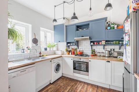 27 Queensville Road, London, SW12 0JL