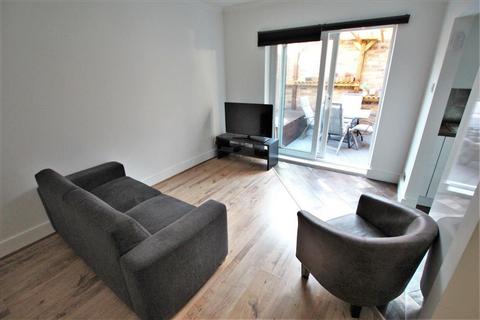 1 bedroom flat to rent, High Street, Enfield, Middlesex, London, EN3