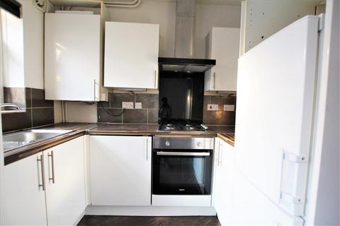 1 bedroom flat to rent, High Street, Enfield, Middlesex, London, EN3