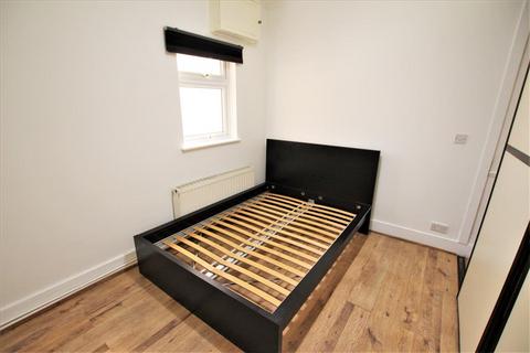 1 bedroom flat to rent, High Street, Enfield, Middlesex, London, EN3
