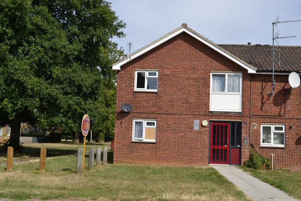 Grange Road, Eastfield, Northampton NN3 2AY 1 bed flat £110,000