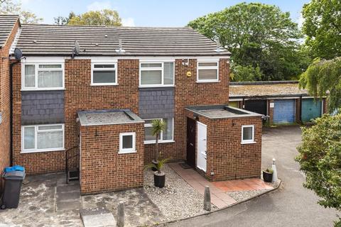 7 Dumbleton Close, Kingston Upon Thames, KT1 3ST