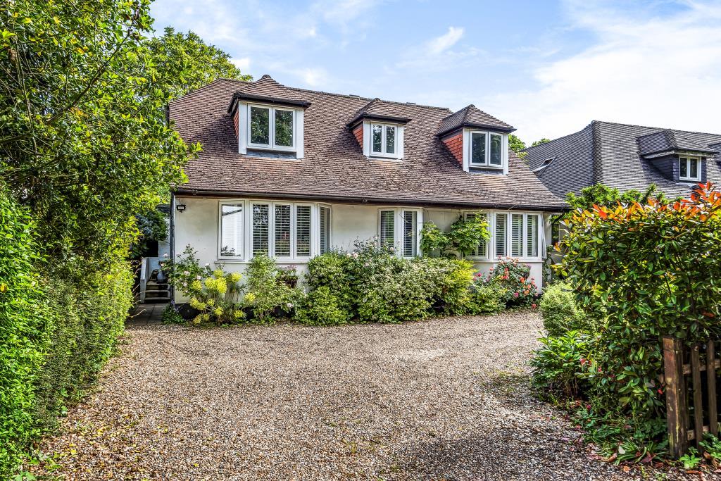 Old Mill Lane, Bray, SL6 4 bed detached house for sale £1,100,000