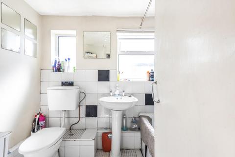 39 Connaught Road, Reading, RG30 2UD