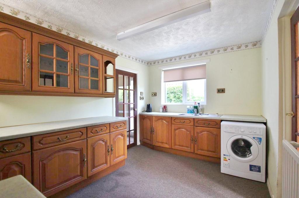 Drayton Road, Sutton Courtenay... 3 bed end of terrace house £350,000