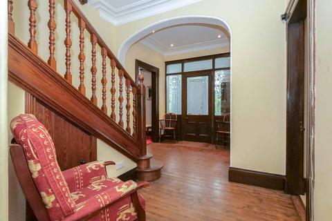 Sunnyside South Crieff Road, Comrie, Crieff, PH6 2HF