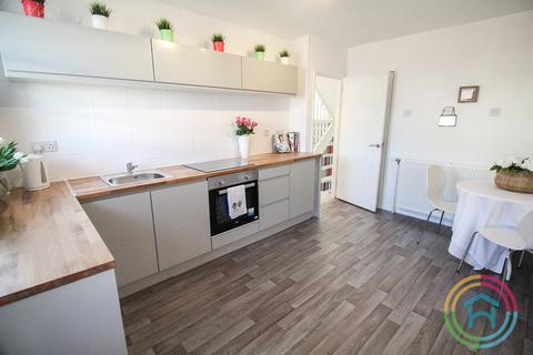 137 Jerviston Road, Glasgow, G33 5QL