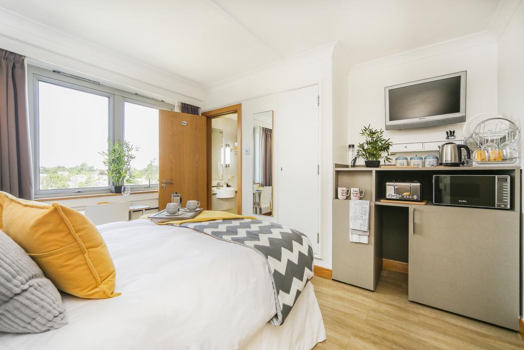 Luxurious Ensuites/Bedsits - All Bills Included