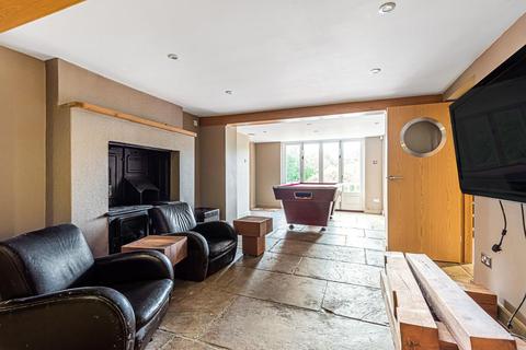 82 Heathfield Road, Keston, BR2 6BF