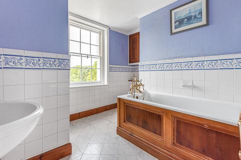 82 Heathfield Road, Keston, BR2 6BF