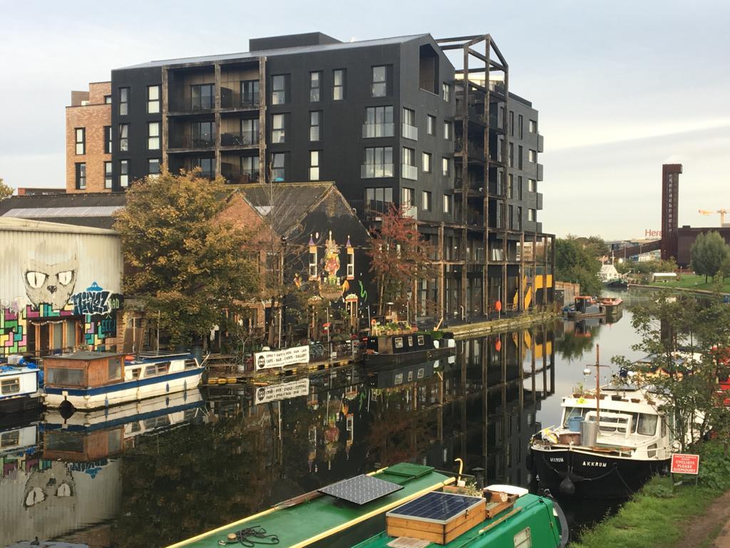 Roach Road, London E3 1 bed apartment £1,575 pcm (£363 pw)