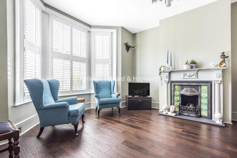 72 Hazelbank Road, Catford, London, SE6 1TQ
